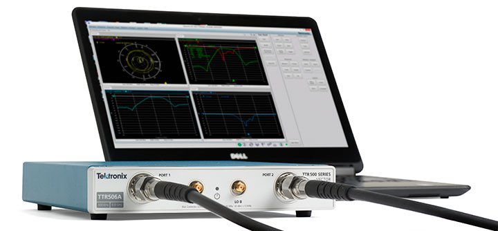 TTR500 概述图像 #4,显示 PC ttr500-vector-network-analyzer-connected-PC